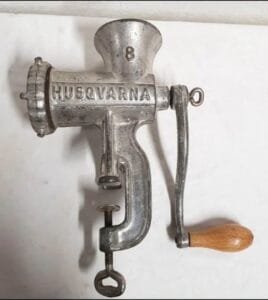 People on the internet banded together to figure out what this device actually was